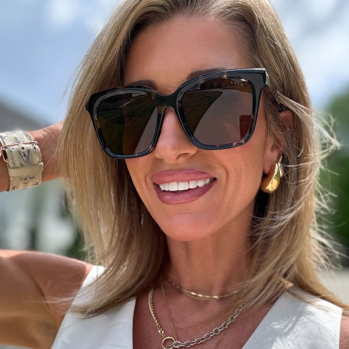 MEREDITH - BROWN KOMBU + BROWN GRADIENT SUNGLASSES