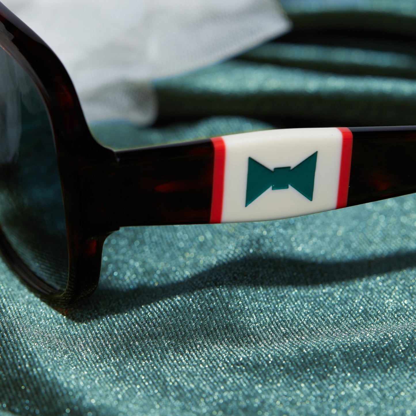 RON WEASLEY™ - DRESS ROBES™ BROWN + VINTAGE SAGE GRADIENT SUNGLASSES