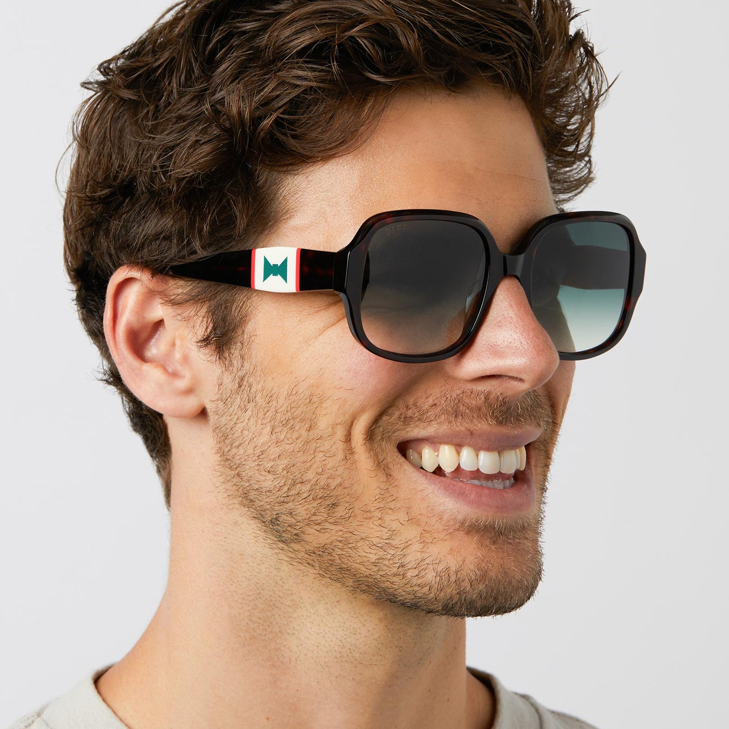 RON WEASLEY™ - DRESS ROBES™ BROWN + VINTAGE SAGE GRADIENT SUNGLASSES