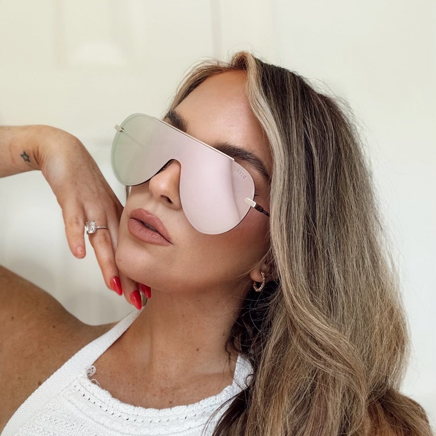 IMANI - GOLD + CHERRY BLOSSOM MIRROR SUNGLASSES