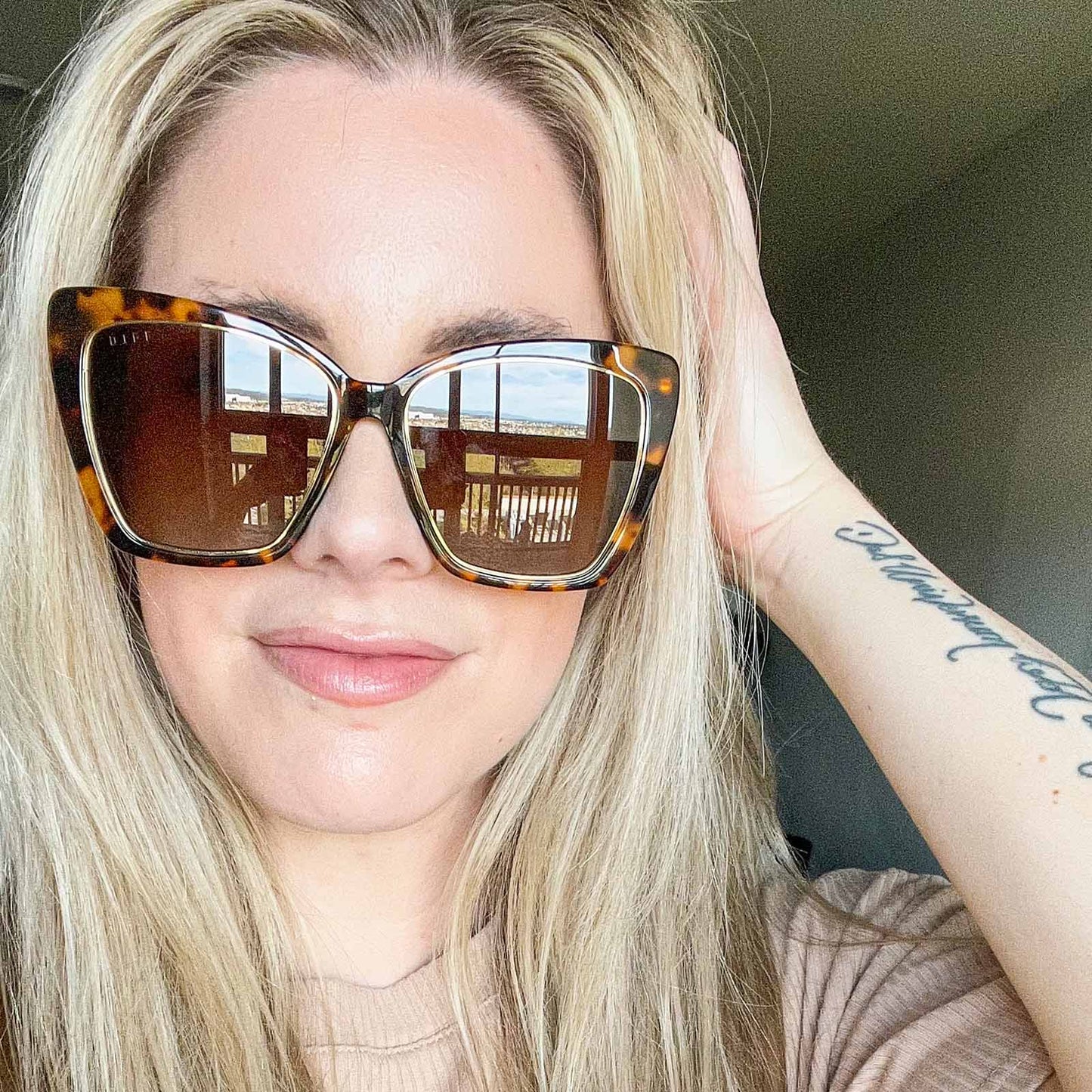 BECKY IV - AMBER TORTOISE + BROWN GRADIENT POLARIZED SUNGLASSES