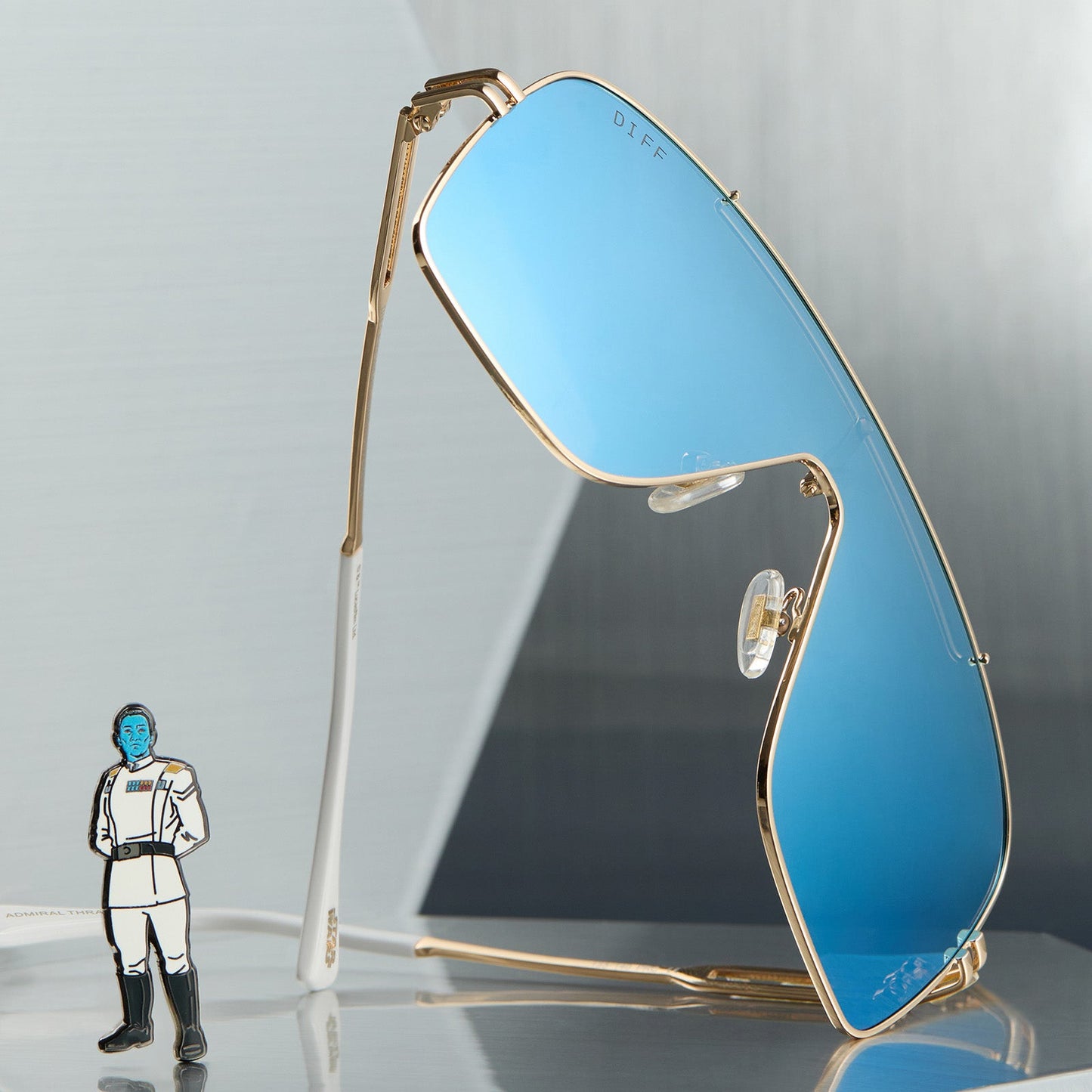 ADMIRAL THRAWN™ - IMPERIAL GOLD WITH CHISS™ + BLUE MIRROR + POLARIZED SUNGLASSES