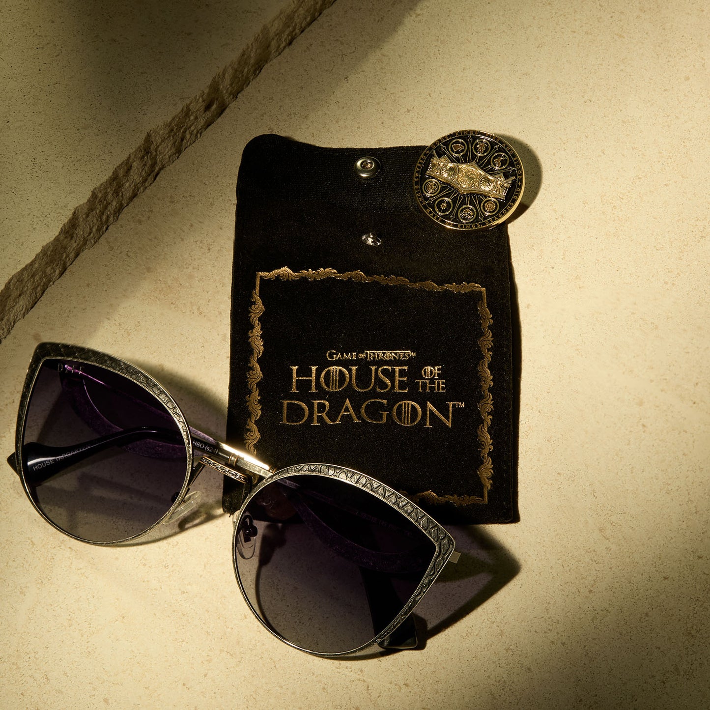 HOUSE OF THE DRAGON - HOUSE TARGARYEN + ANTIQUE SILVER + GRAY GRADIENT + POLARIZED SUNGLASSES