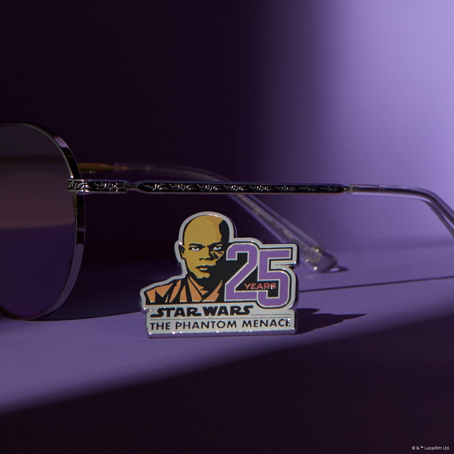 MACE WINDU™ - SPACE OXIDIZED STEEL + LIGHTSABER™️ PURPLE SUNGLASSES