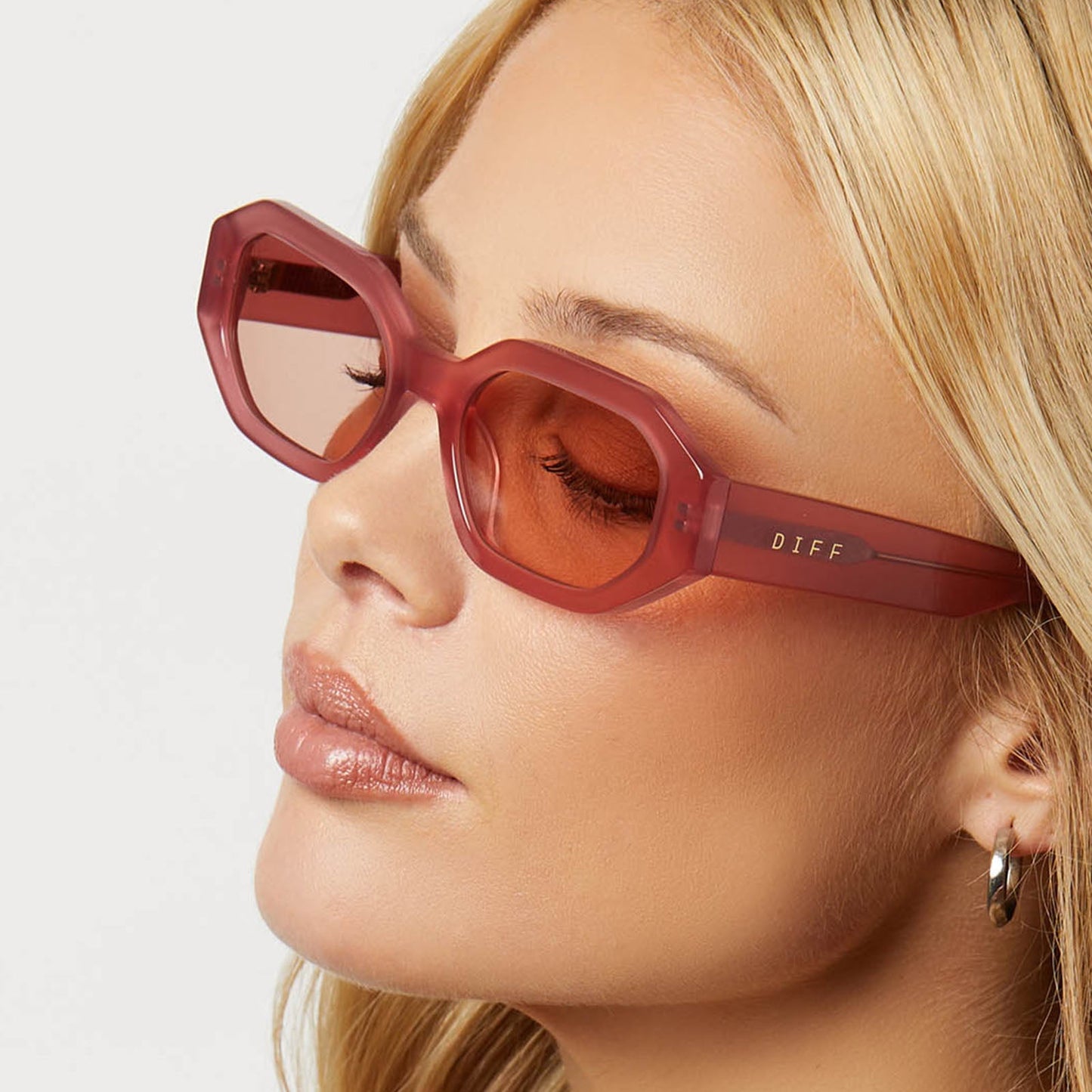 ALLEGRA - GUAVA + GUAVA SUNGLASSES