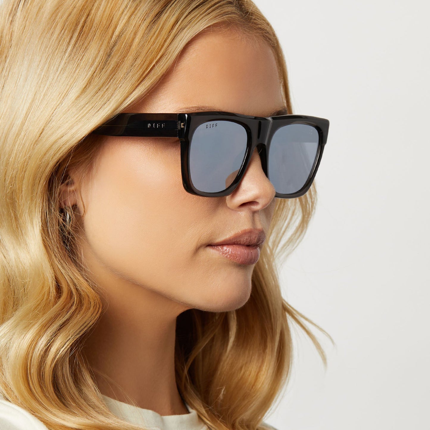 EASTON - BLACK SMOKE CRYSTAL + GREY MIRROR SUNGLASSES