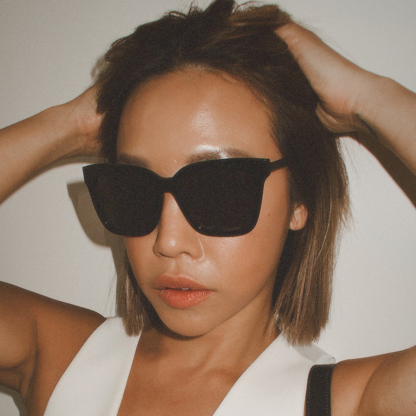 BELLA - BLACK + GREY + POLARIZED SUNGLASSES