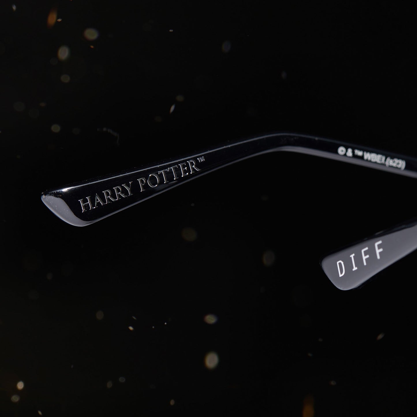 HARRY POTTER 2.0™ - TUXEDO BLACK + YULE BALL™ GREY SUNGLASSES