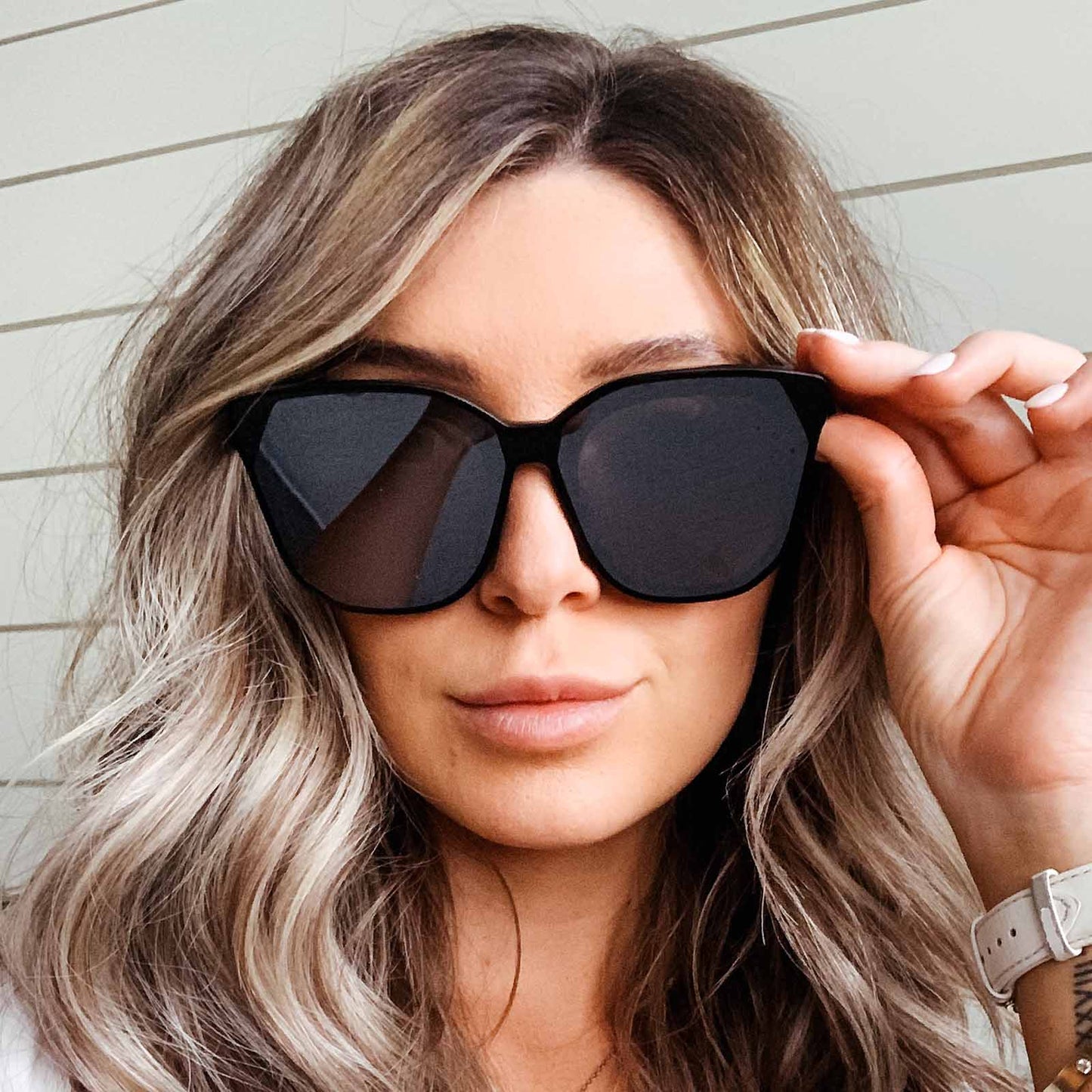 GIA - BLACK + GREY SUNGLASSES