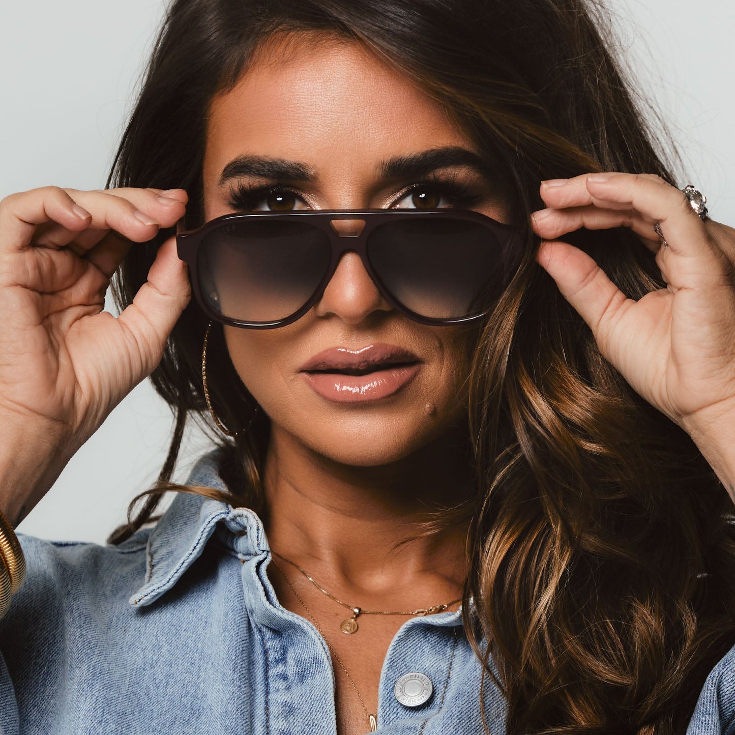 JESSIE JAMES DECKER - NASH + BURGUNDY + GREY GRADIENT SUNGLASSES