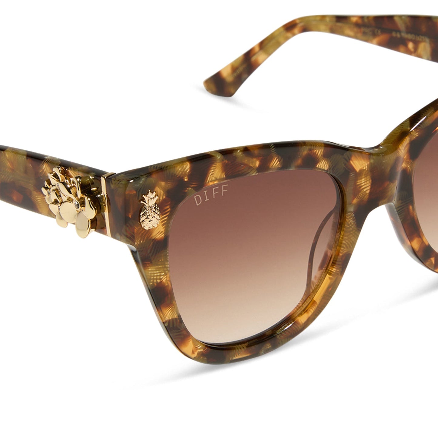 THE WHITE LOTUS - HAWAII + COCONUT PALM TORTOISE + BROWN SUGAR GRADIENT SUNGLASSES