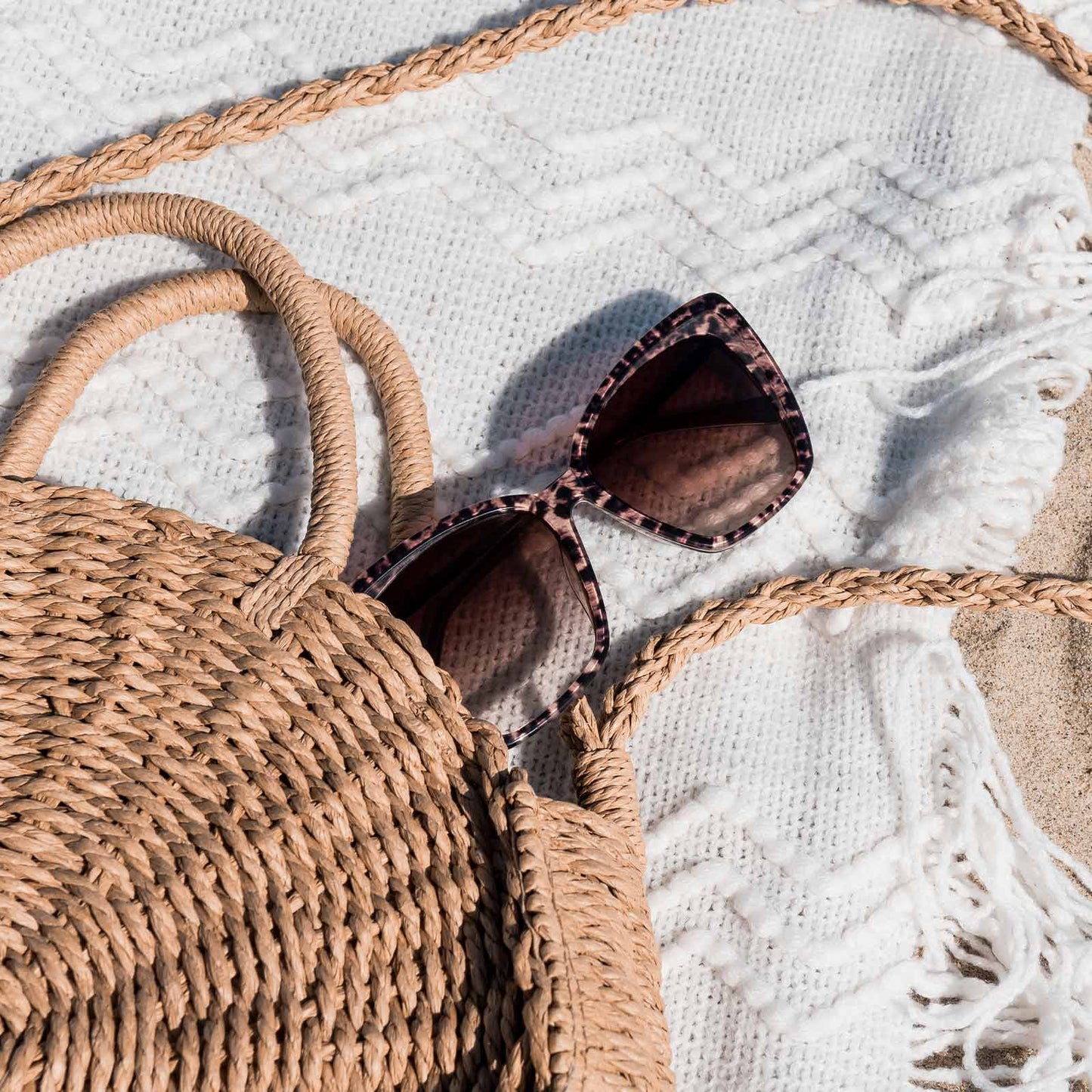 BECKY II - LEOPARD TORTOISE + BROWN GRADIENT SUNGLASSES