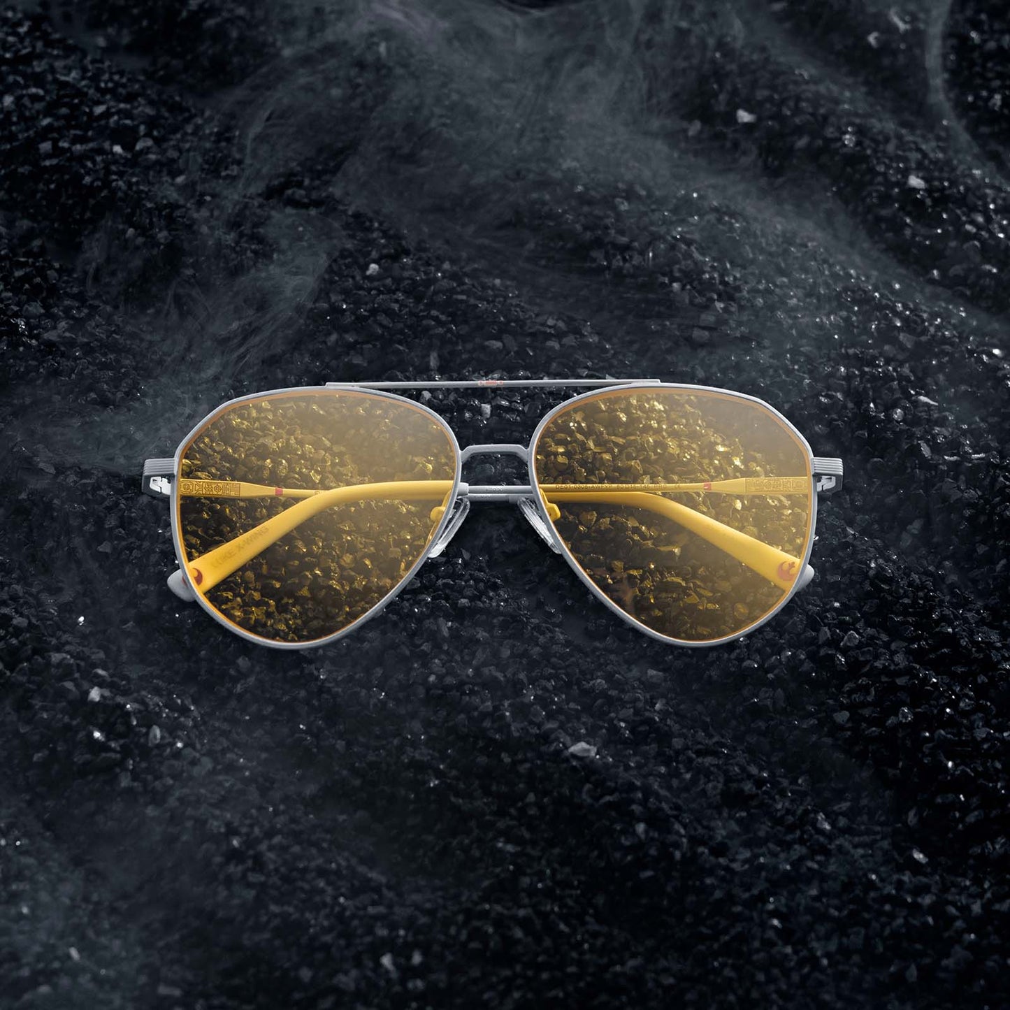 LUKE SKYWALKER™ X-WING™ STARFIGHTER - ALLIANCE WHITE + STARFIGHTER YELLOW SUNGLASSES